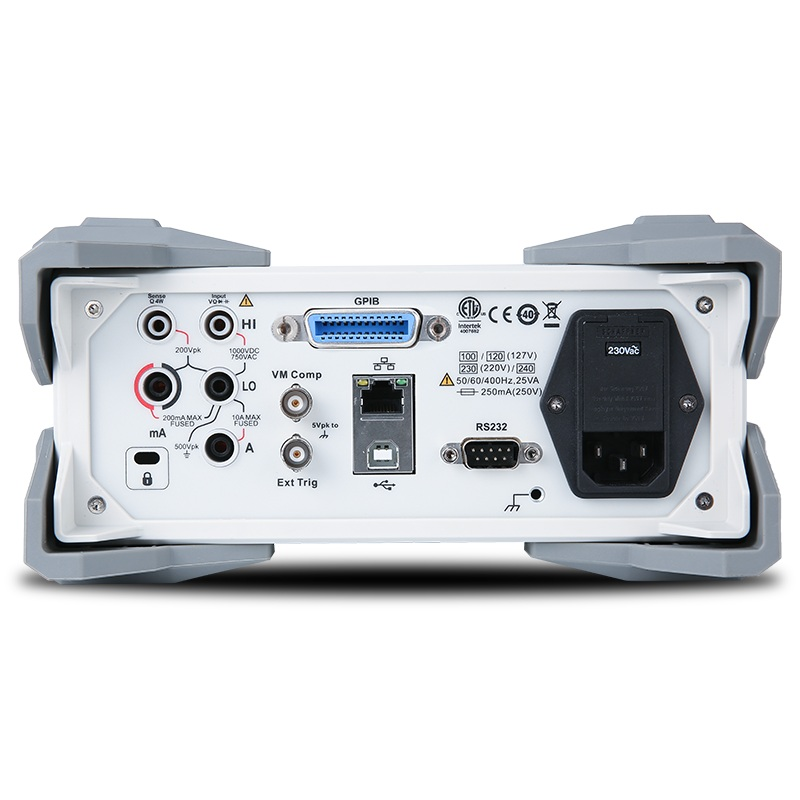 Stolní multimetr UNI-T  UT8806E